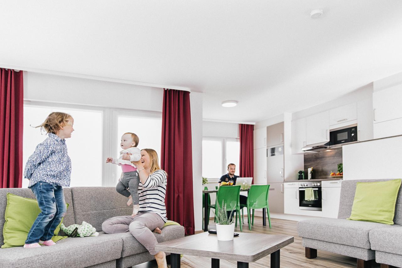 Business And Family Homes Burgau Exteriör bild